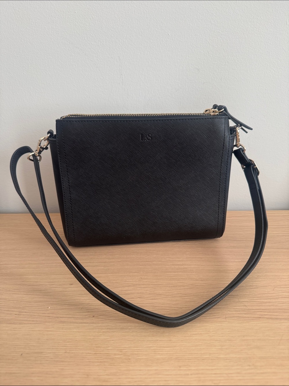 Lo and Sons Pearl bag